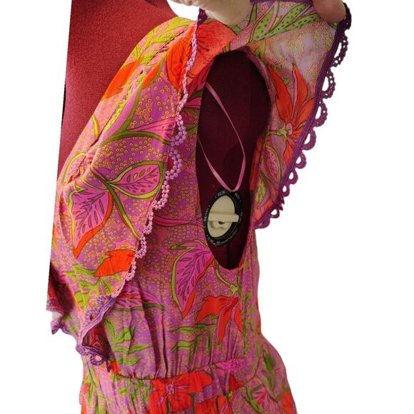 Rose & Olive Colorful Floral Sleeveless Lace and Ruffles Petalum Blouse Size 6 - Picture 3 of 8